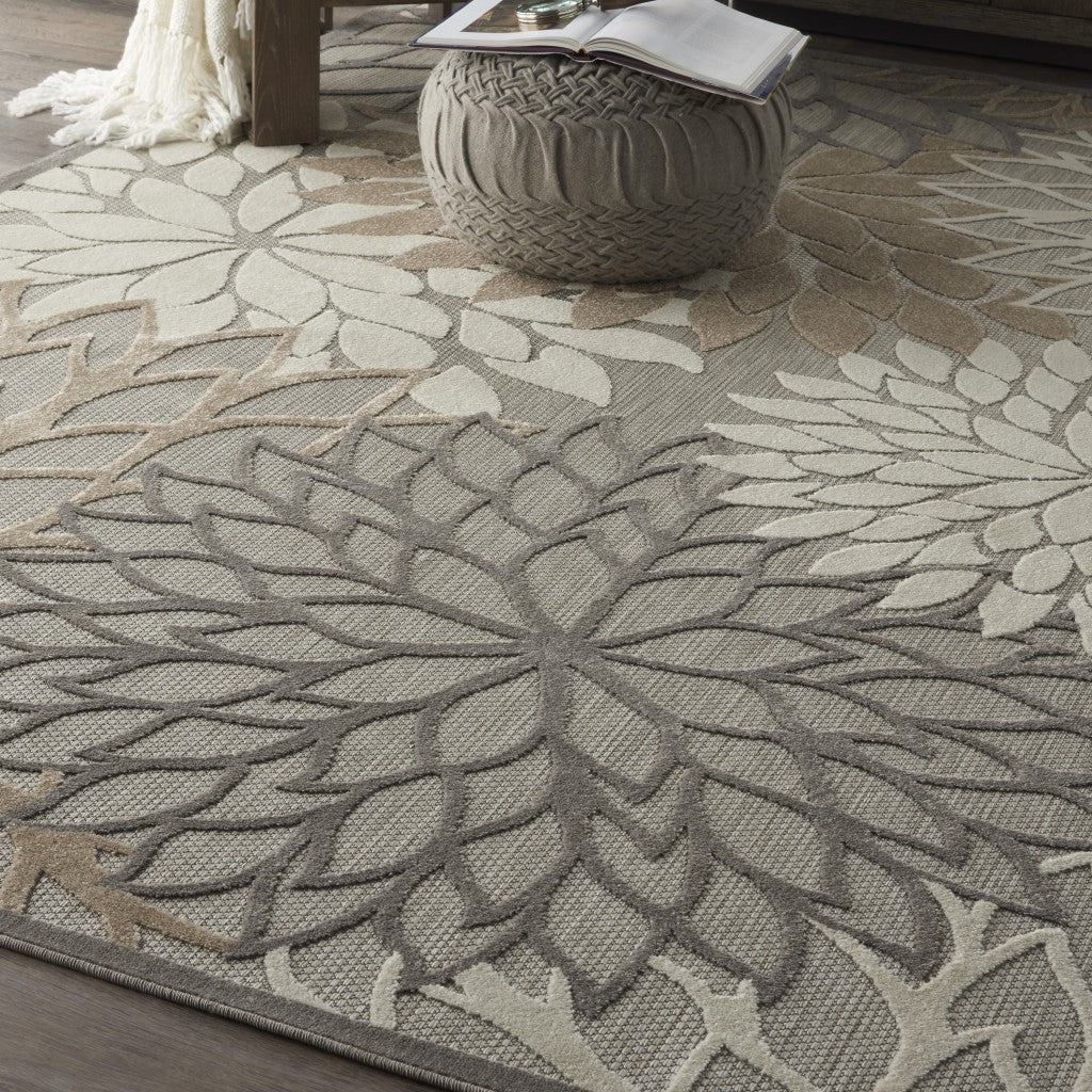 7’ x 10’ Natural and Gray Indoor Outdoor Area Rug-4