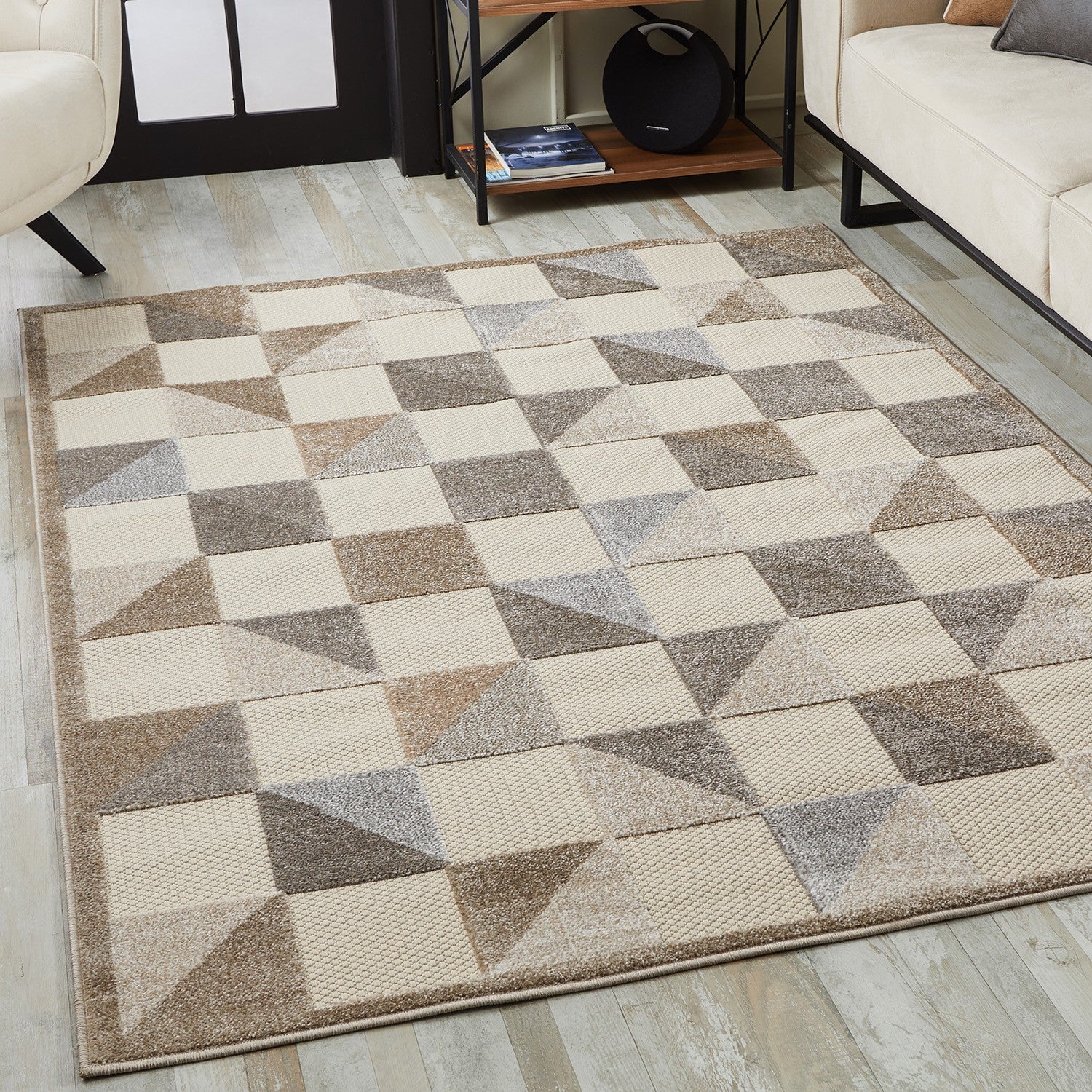7’ x 9’ Gray Triangle Indoor Outdoor Area Rug-3