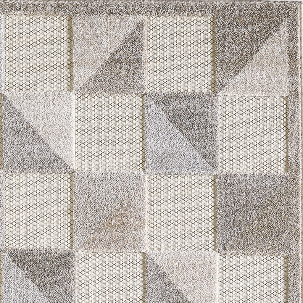 7’ x 9’ Gray Triangle Indoor Outdoor Area Rug-5
